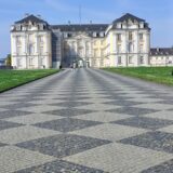 Schlossansicht vom Bahnhof